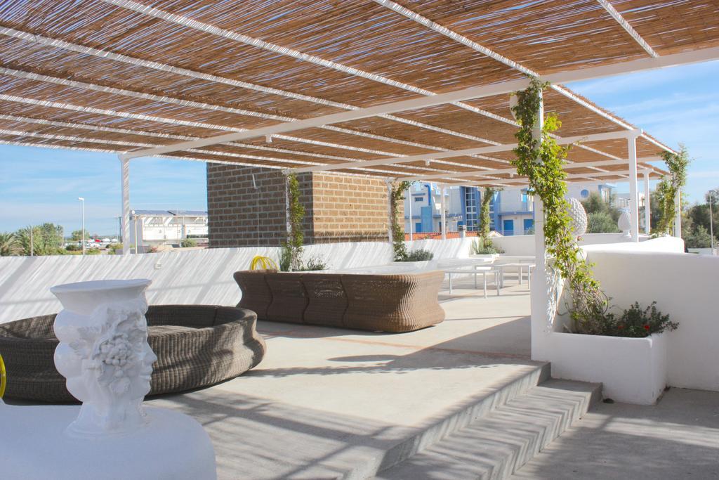 Hotel Intorno Al Fico Fiumicino Bagian luar foto